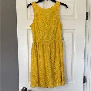 Yellow Sleeveless Dress- women’s size medium- nwt
